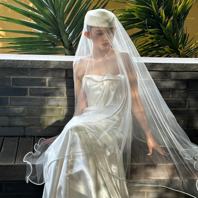 2025新款缎面鱼尾抹胸款高级小众轻奢订婚结婚婚纱礼服敬酒服晨袍