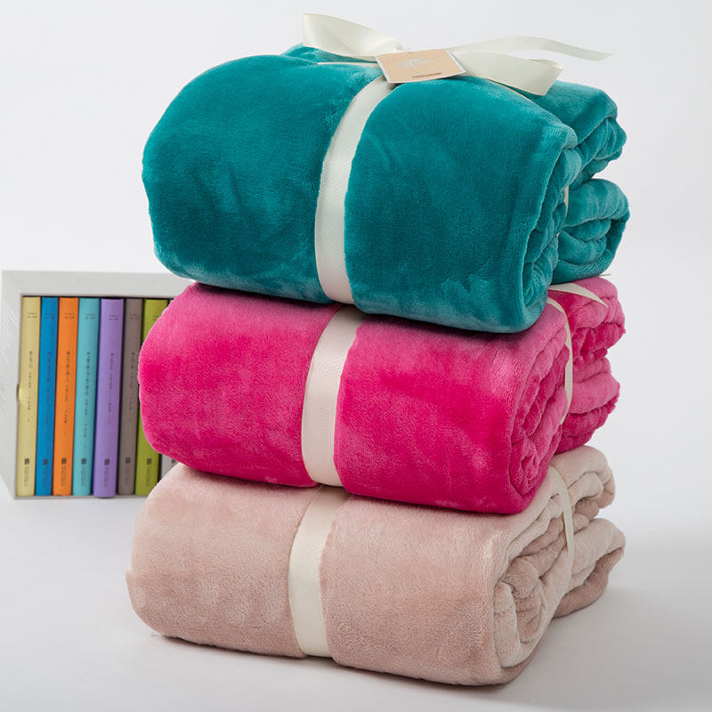 纯色外贸法兰绒毛毯单q人夏季薄空调毯子办公室午睡沙发休闲珊瑚