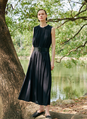 歌莉娅无袖黑色连衣裙女2024新款夏季气质绝美A摆小黑裙1C4C4H2F0