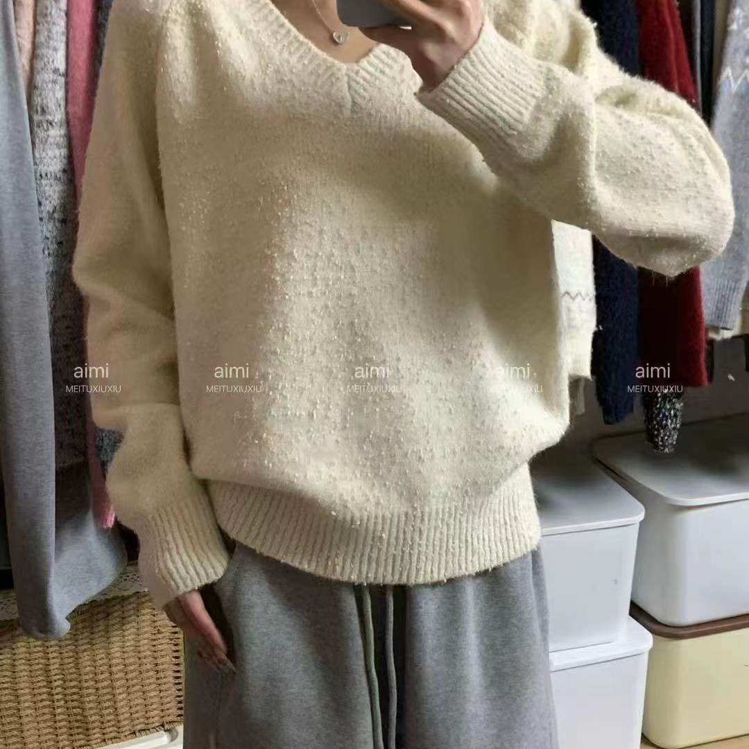 韩系慵懒V领针织毛衣女秋冬柔软