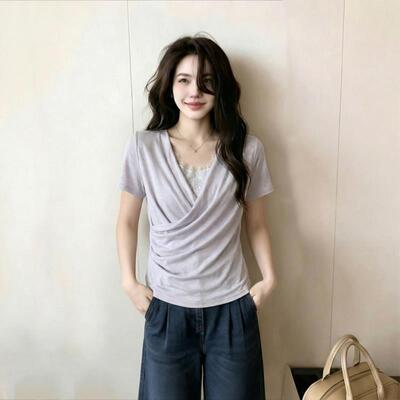浅紫色假两件蕾丝V领短袖T恤女2026新款夏季大码胖mm收腰显瘦上衣