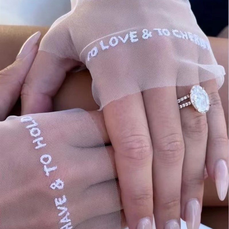 夏季薄款新娘结婚加长款手套影楼拍照个性定制绣字高端婚礼服配件,服饰配件/皮带/帽子/围巾,婚纱手套,淘宝优惠券,粉丝福利购,淘宝优惠卷