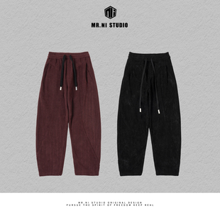 「惊鸿一瞥」马到成功 刺绣人字纹肌理感加绒直筒卫裤