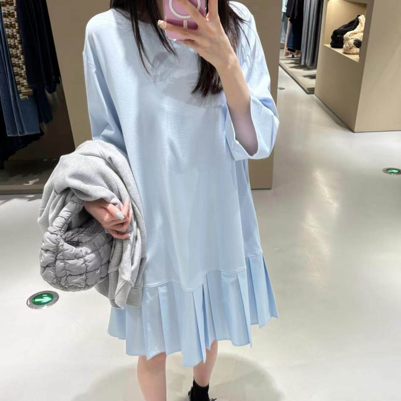 CS女装休闲版型拼接百褶针织T恤