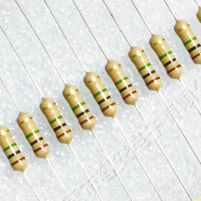 外销1/2W四色环碳膜电阻 0.5W10R100R330R470R1K4.7K6K8R1M3.3M欧