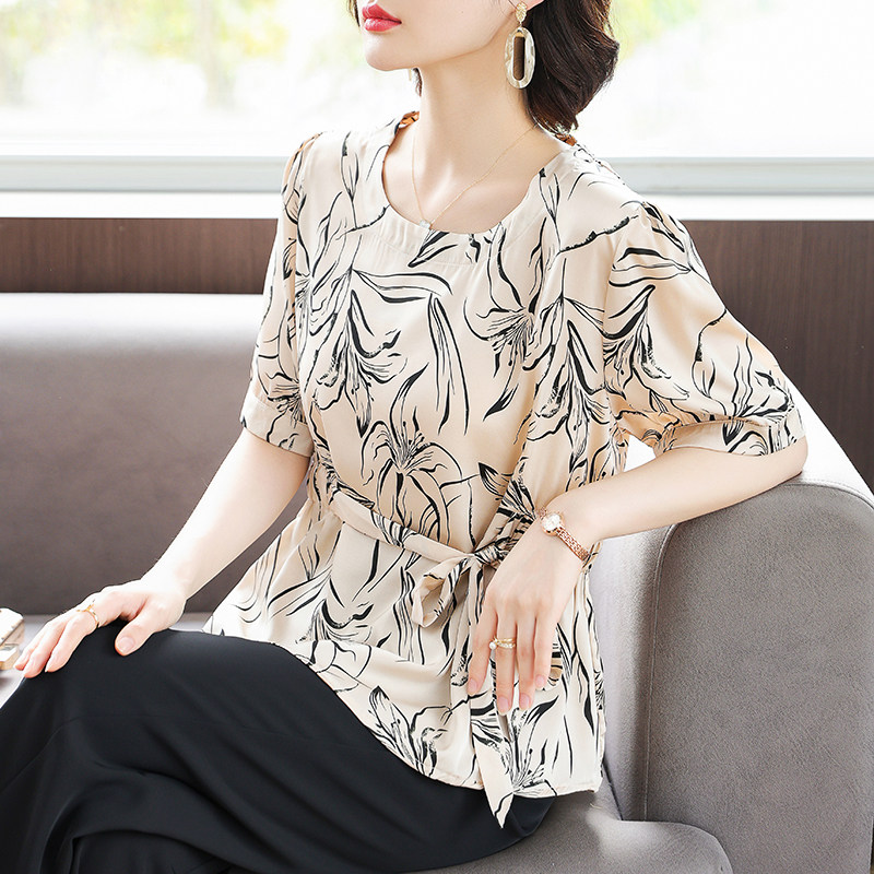 中年妈妈夏装2024新款短袖T恤洋气中老年女时尚印花雪纺小衫套装