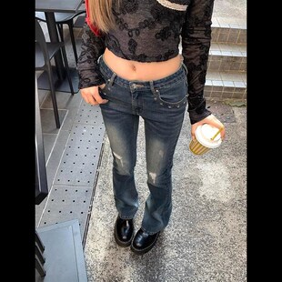 美式复古辣妹破洞牛仔裤女春秋款铆钉设计感高街修身显瘦微喇叭裤