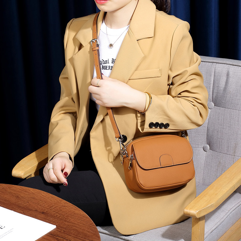 纯牛皮三层拉链斜挎小包手机包女百搭2025新款真皮休闲单肩小圆包