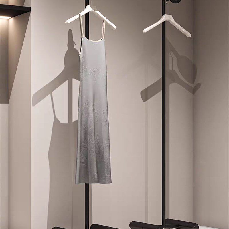 服装店架子创意简约橱窗正挂货架组合铁艺黑色挂衣架女装店展示架