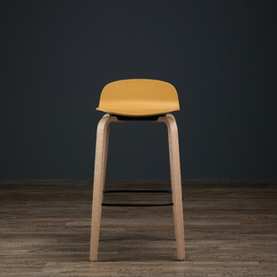 北欧吧椅简约家用吧台凳子创意实木休闲高脚凳设计师前台酒吧椅子