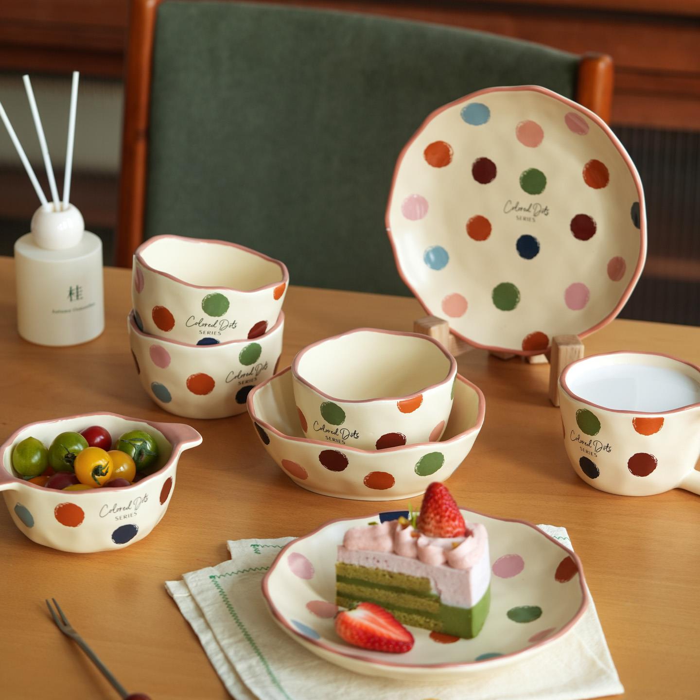 肆月可爱餐具套组家用2025新款陶瓷碗盘套装乔迁之喜生日结婚礼物