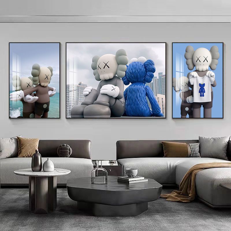 暴力熊客厅沙发背景墙装饰高级感KAWS动漫卡通场间挂画三联壁画