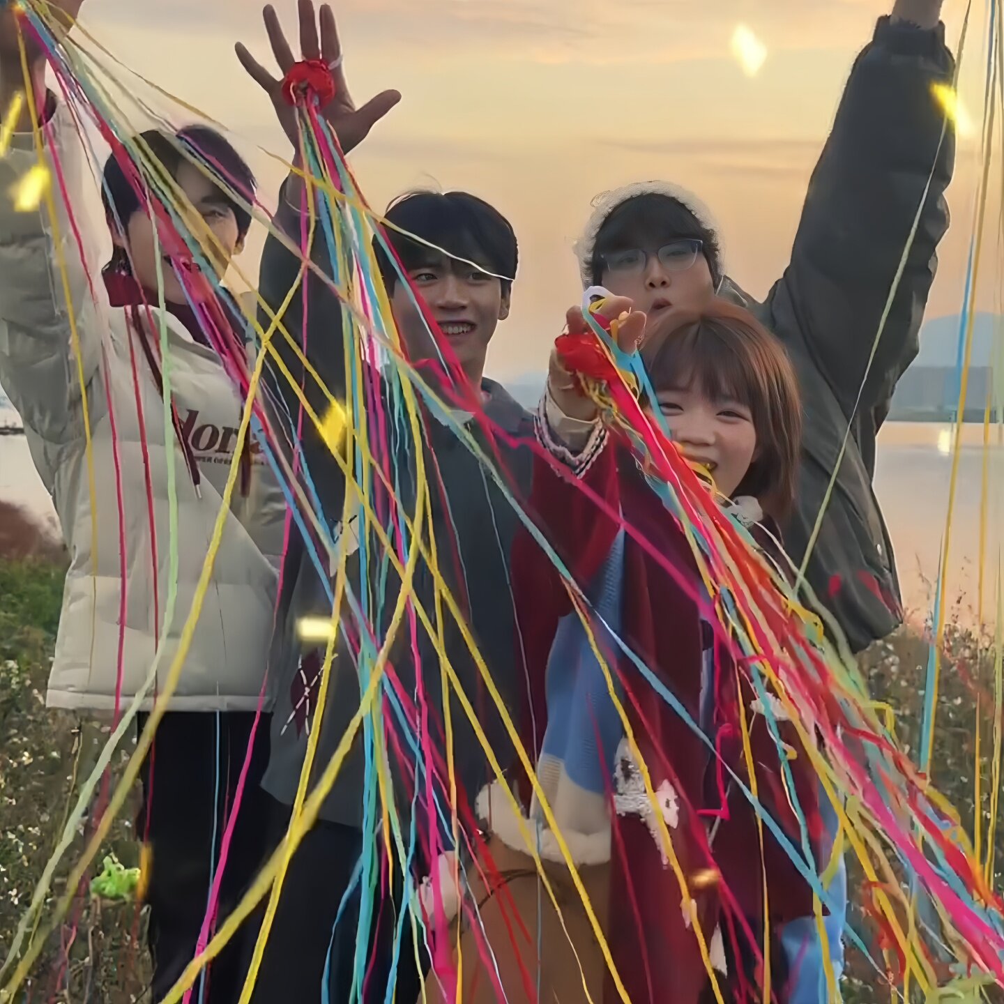 手抛彩带丝手扔礼花手环意蜘蛛丝