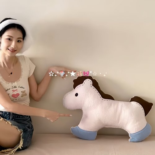 2026新年幸运小马毛绒抱枕送小孩