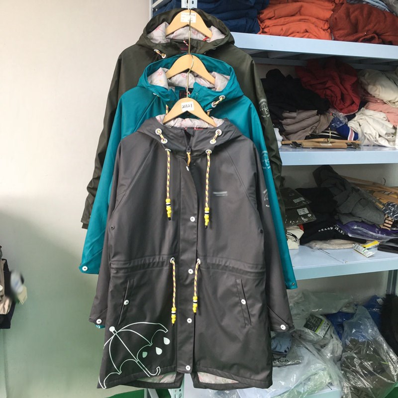重工艺~超赞!外贸女款冲锋衣PU防水雨衣外套中长款户外风衣