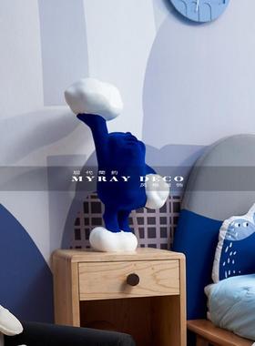 北欧简约儿童房可爱卡通蓝色人物摆件软装饰品样板间创意云朵摆设