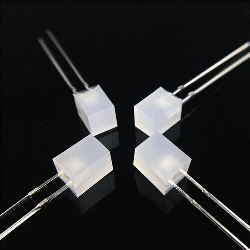 高端指示灯5X5kX7方形雾状led灯珠5*5*7雾状绿光直插灯珠