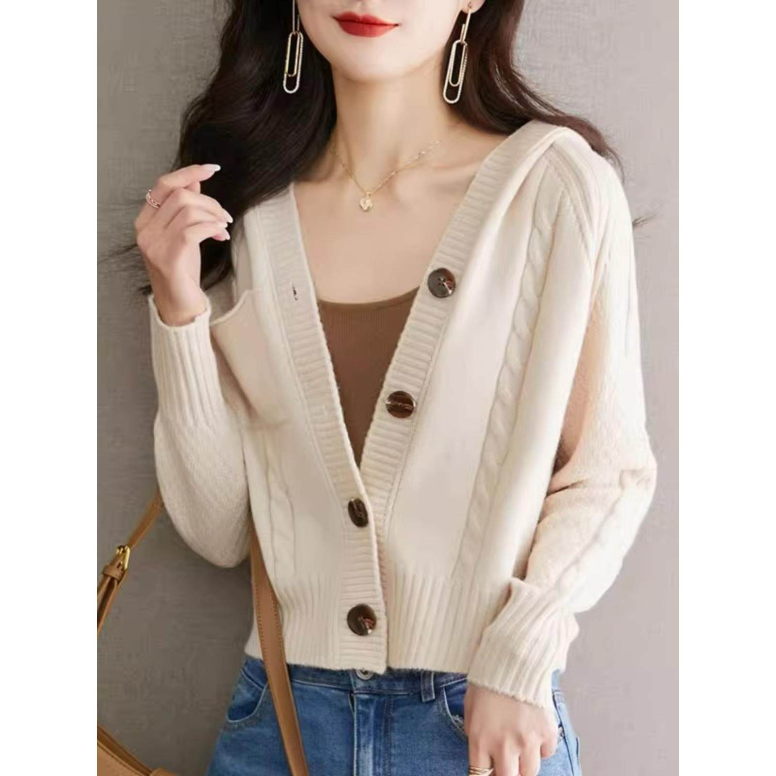 2025年春秋季毛衣外套2025年新款针织开衫女高腰上衣小外搭连帽衫