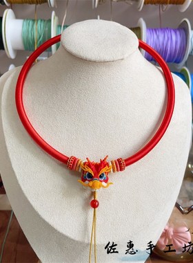 网红款手工编织宝宝项圈12生肖动物蜡线编金锁挂绳满月百天周岁礼