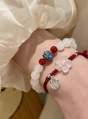 新中式玛瑙串珠红绳手链女轻x奢小众精致古风天珠手串梅花福牌手