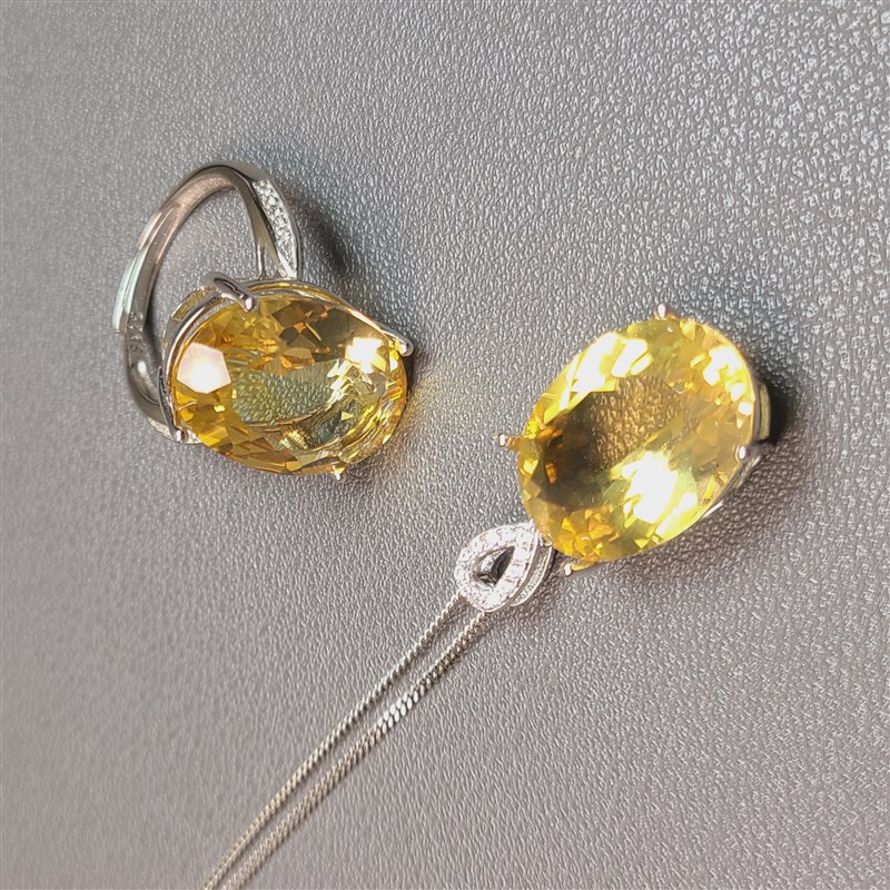 纯天然黄水晶大戒指 黄水晶大吊坠  大套装  10克拉以上 纯天然