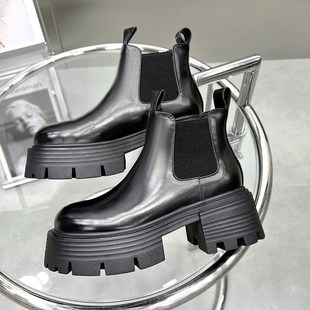 欧货胎牛皮粗跟马丁靴女款 真皮烟筒N靴英伦风显瘦增高短 2024新款