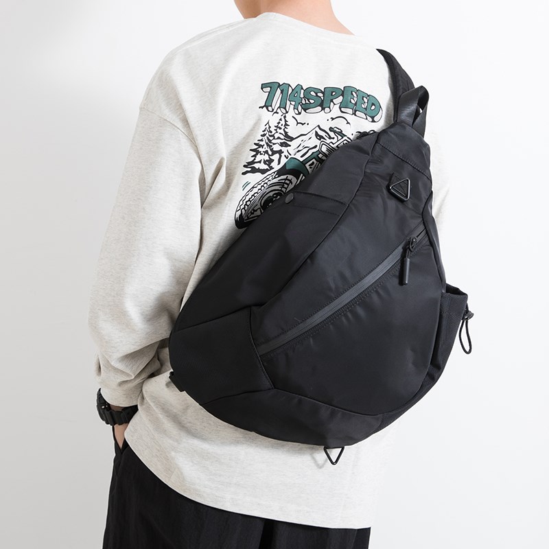 潮牌时尚网球羽毛球包运动牛津布弓箭包多功能斜挎包男士机能胸包