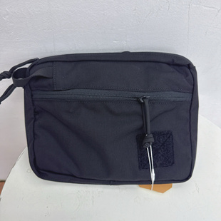 3升便携快拔包挎包胸包多功能包时尚 休闲简约单肩防身包23×16cm