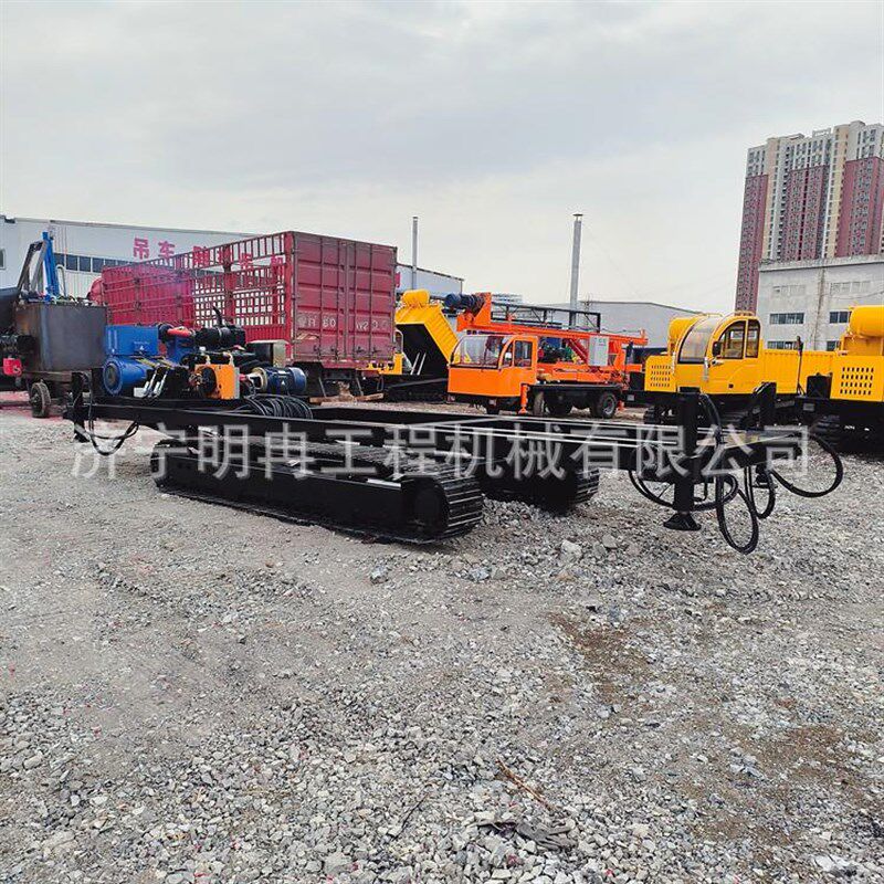 8吨震动筛沙机移动钢制履t带底盘总成 全液压马达柴油动力遥控行