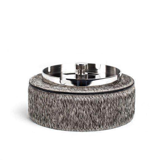 简约轻奢皮革烟灰缸金属创意家居酒店售楼处客厅会议室高端摆件