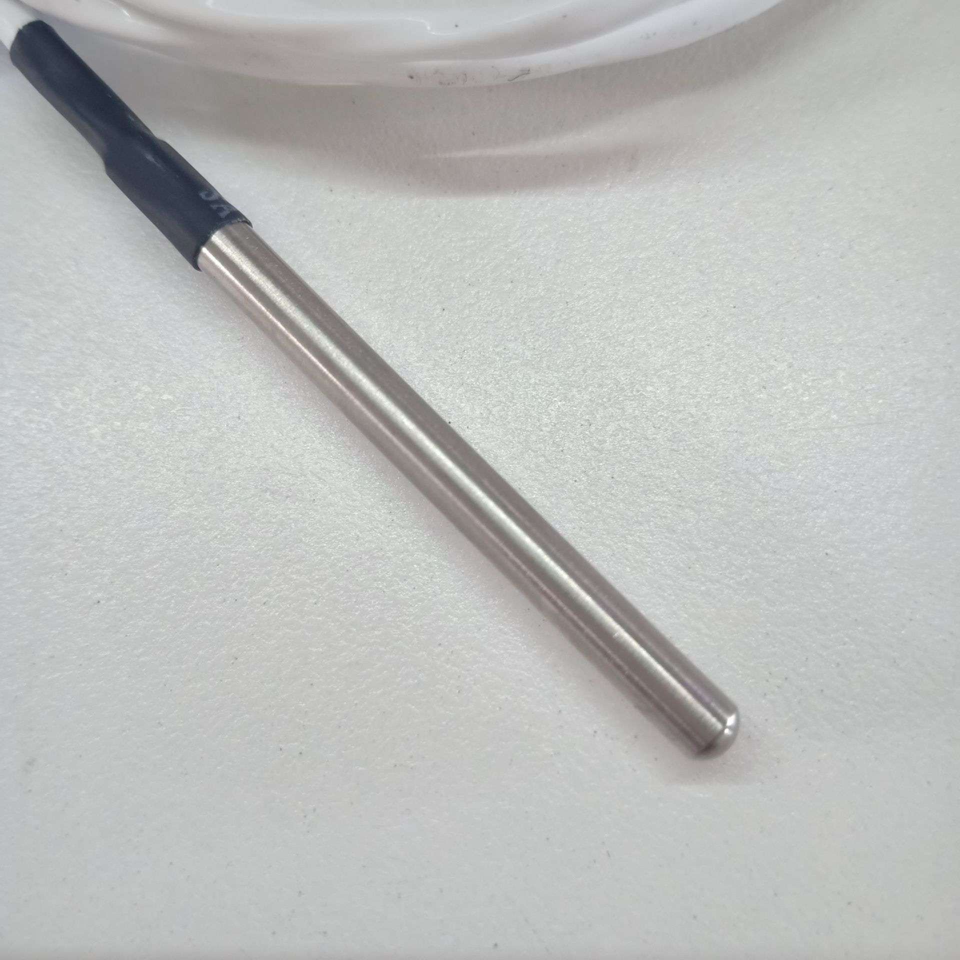 EYC出线式热电阻XR1 PT1-A-1-4-50-1M-TPFE-316 管径4MM 管长50mm