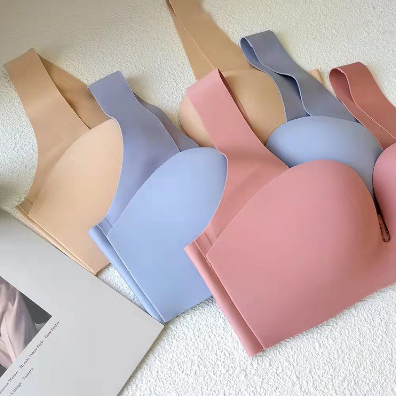 日本品质日本无痕内衣女士小胸无钢圈调整型上托聚拢上薄下厚一片