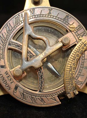 极速仿古纯铜指南针中世纪指南针日晷罗盘K复古铜指南针摆件古玩