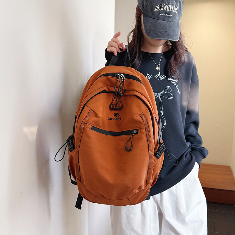 户外大容量多口袋双肩背包