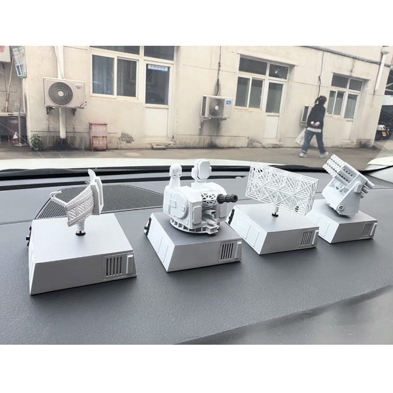 太阳能版模型创意旋转车载摆件桌面节日生日礼物男士11.30近防炮