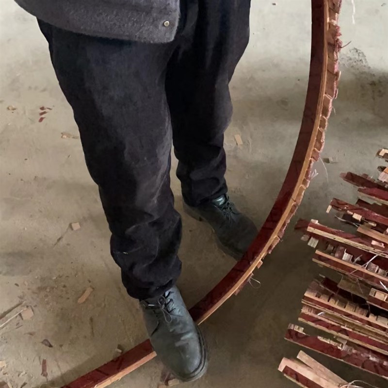 竹胶板1220x24o40福建竹胶板厂家供应建筑桥梁模板周转次数多