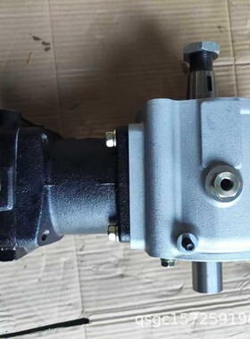 装载机WA470-1空压机6151-81-3112  6151-81-311发动机 SA6D125