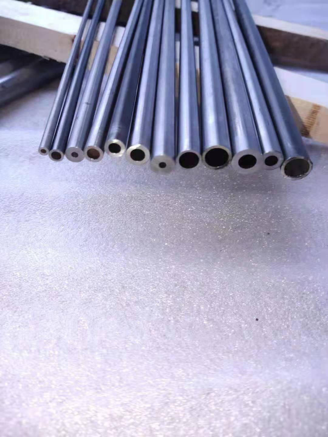无缝精密钢管毛细铁管光亮细铁管