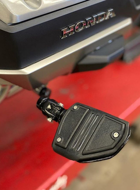 18后新金翼1800加装可调电镀巡航脚踏C  F6B改装黑色脚踏支架6030