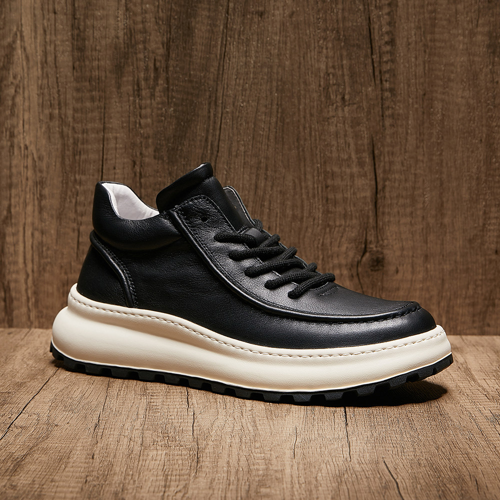 2026春季新款真皮高帮男鞋黑色百搭休闲马丁靴男系带中邦潮流短靴