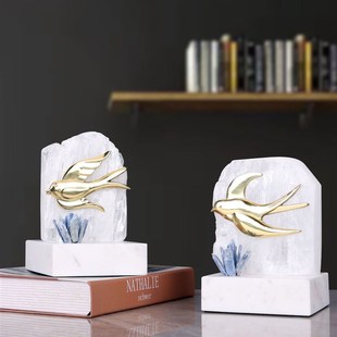 轻奢黄铜燕子摆件水晶石摆件客厅玄关样板房N别墅乔迁软装饰品摆