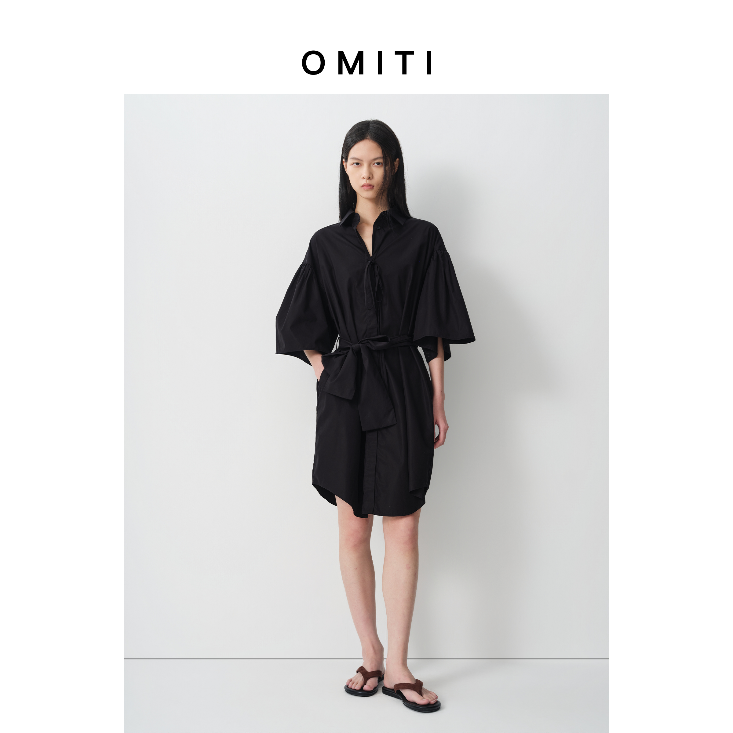 OMITI省略 高支新疆棉泡泡袖衬衫裙 26夏季V领系带中长款连衣裙