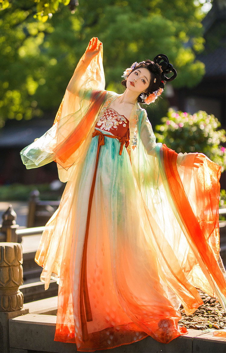 锦鲤原创汉服女唐制一片式齐胸诃子裙龙女重工刺绣大袖衫套装春夏