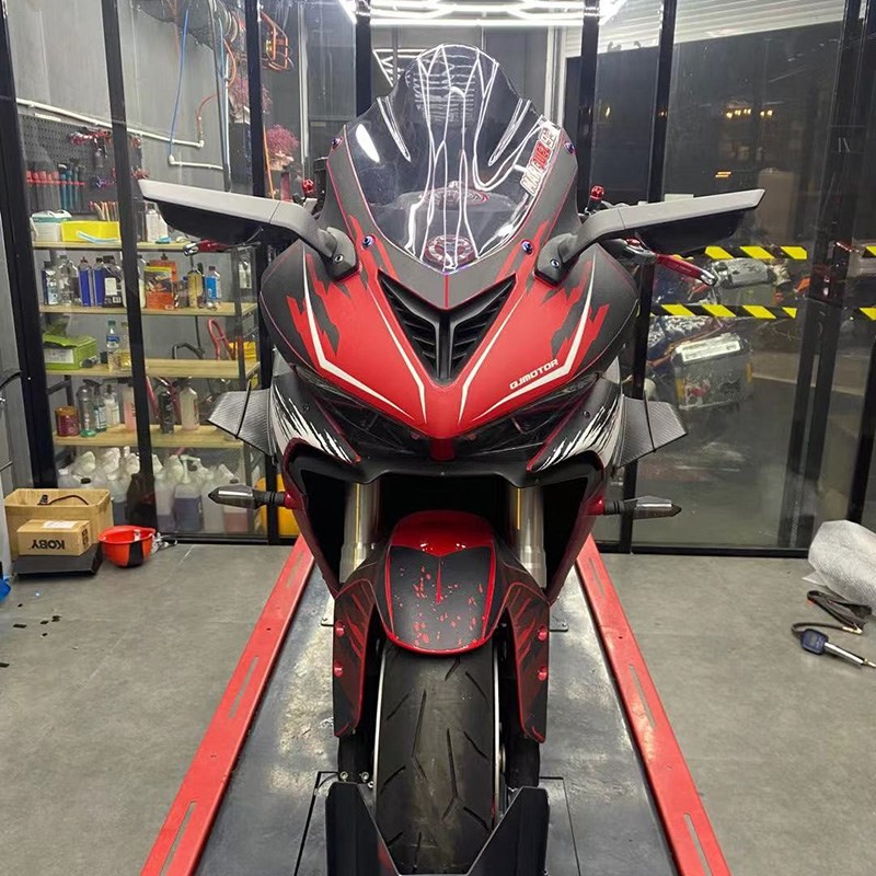 适用春风450gSR赛600铃木GSX250忍者400等定风翼侧板扰流板导流罩