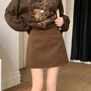 咖啡色灯芯绒半身裙女2025秋冬新款 百搭a字裙高腰包臀显瘦短裙子