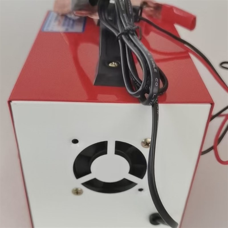 钊利牌全保护快速充电机ZL-20A(12V-24V2U0A ) 充电器