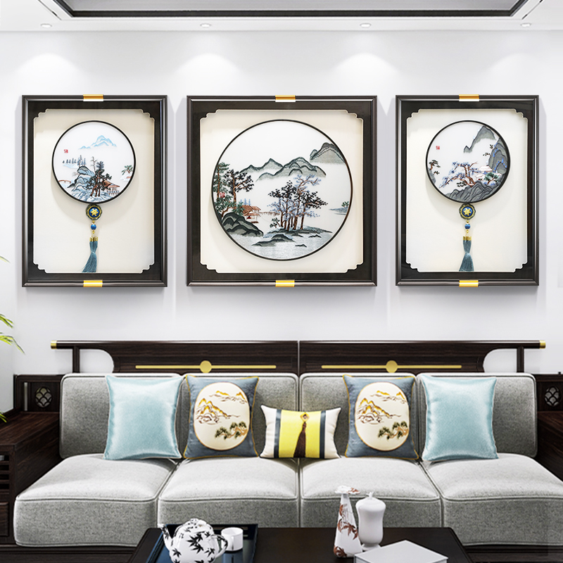 新中式客厅装饰画高档山水画刺绣挂画三联大气沙发背景墙壁画新款图片
