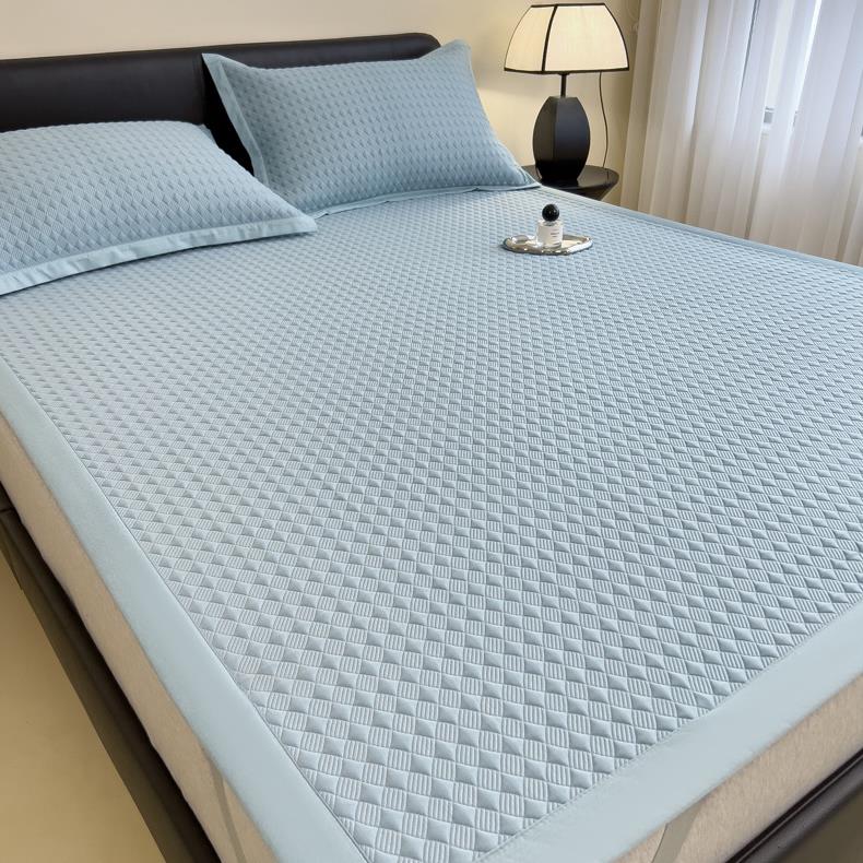 轻奢A类乙纶凉席三件套聚乙烯冰丝席可机洗水洗空调软席2m床笠1.8