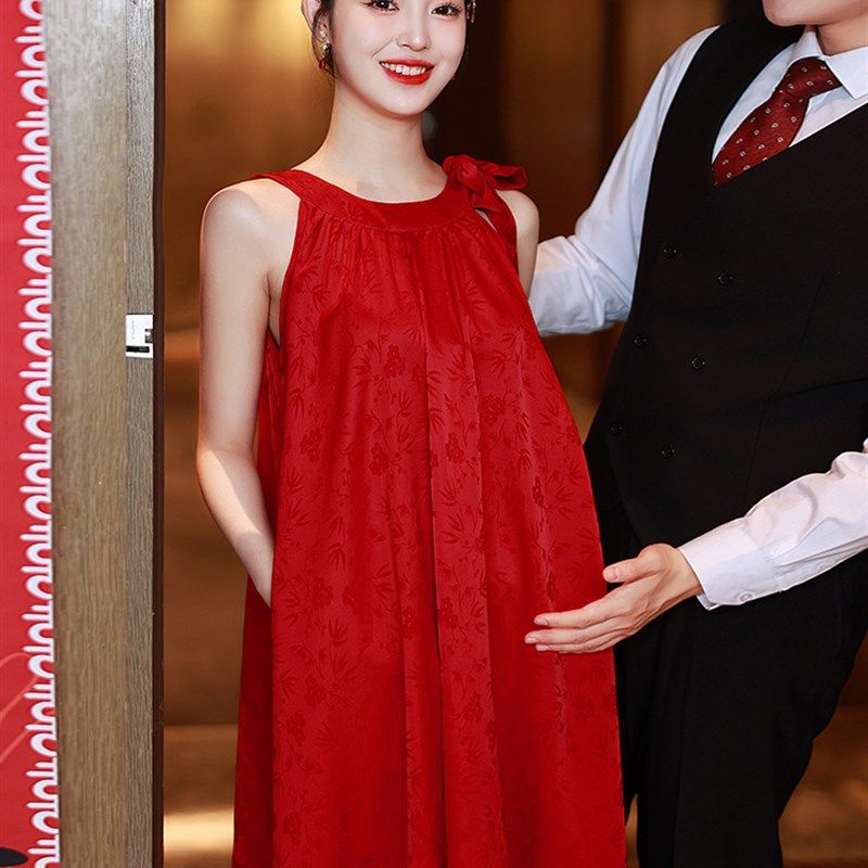 婚礼晨袍女孕妇红色敬酒服新娘订婚礼服H大码胖mm挂脖无袖连衣裙图片