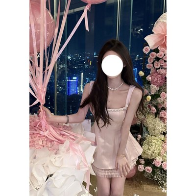 优雅甜美新款微胖大码蕾丝拼接粉色无袖收腰显瘦短款吊带连衣裙